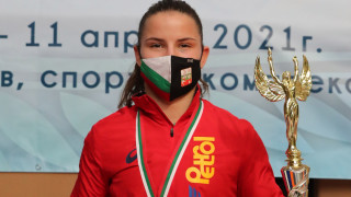 Биляна Дудова ликува с титлата на турнира Дан Колов