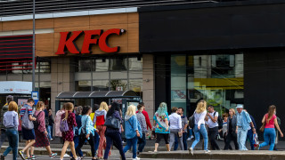 Повече продажби, но по-малка печалба: Какво се случва с бизнеса на KFC на ключовия румънски пазар?