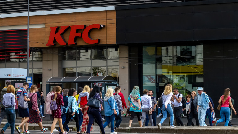 Повече продажби, но по-малка печалба: Какво се случва с бизнеса на KFC на ключовия румънски пазар?