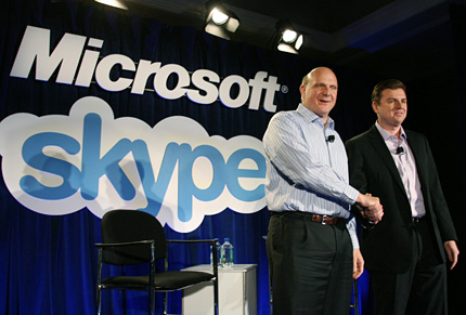 Microsoft реорганизира кардинално структурата на Skype
