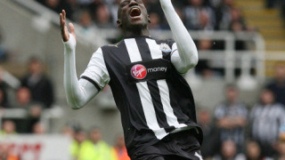 Нюкасъл си връща Демба Ба