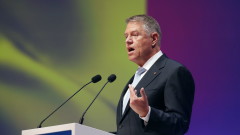 Десни опозиционни партии в Румъния искат импийчмънт на президента Йоханис