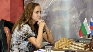 Антоанета Стефанова направи реми на 12-ия ход