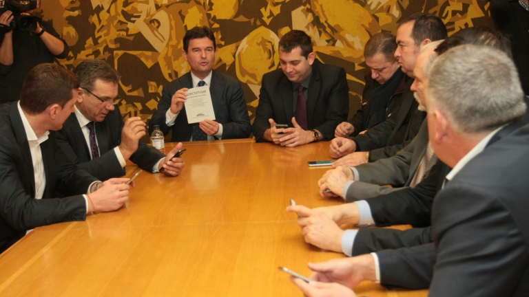 Реформаторите се отказаха да правят правителство