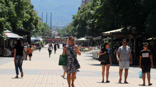 Слънчево и ветровито 