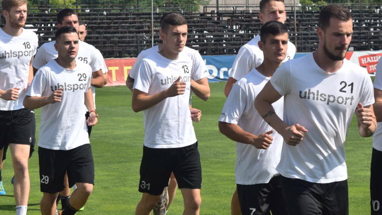 Станаха ясни първите три контроли на Локомотив (Пловдив)