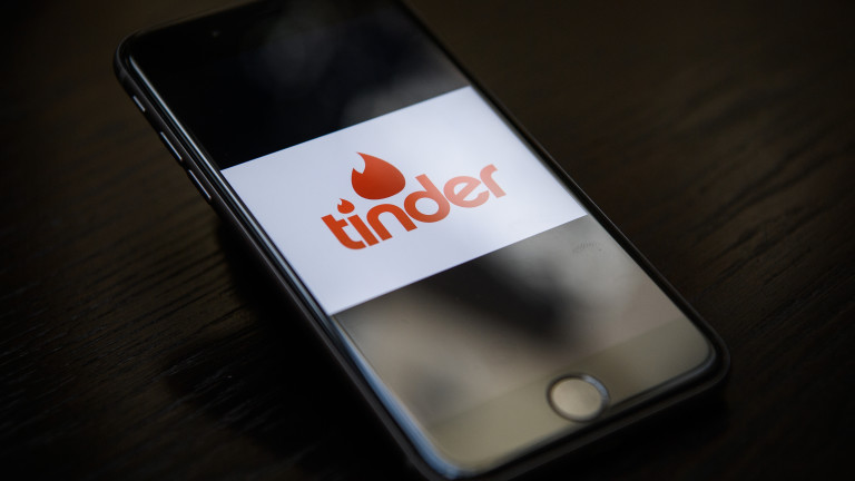 Русия създава аналог на Tinder: Платформата ще трябва да приема плащания от чужбина