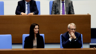 Петък 13 ти не се оказа черна котка за властта Депутатите