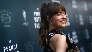 В началото на седмица феновете на Дакота Джонсън останаха доста