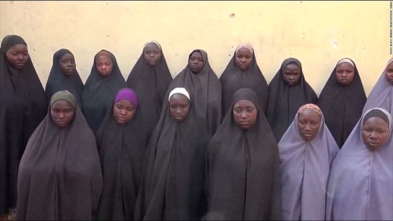„Боко Харам” показа видео с ученички, отвлечени през 2014 г.