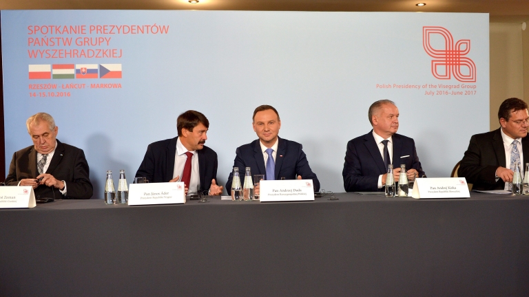 Вишеградската четворка "скочи" срещу "Северен поток-2", бил политически проект
