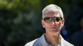 Apple продължава да губи, а Тим Кук обвинява Китай