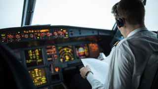 Липсва звукозаписът от пилотската кабина на самолета Boeing 737 MAX 9