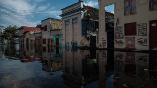 Броят на жертвите от проливните дъждове които удариха бразилския щат