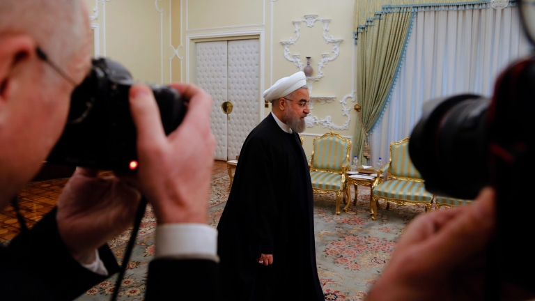 Иранският президент иска повече сътрудничество с парламента 