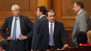 БСП "загрява" преди съботния протест