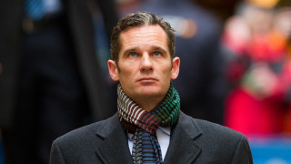 Пиша тази книга защото имам нужда да погледна право в