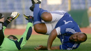 Спешно оперираха коляното на Борисов