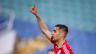 Гръцкият футболен гранд Панатинайкос следи българския национал Ивайло Чочев от