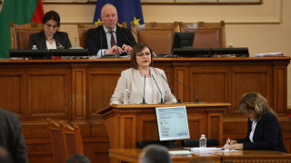 Нинова шокирана от "коалиция на имунитетите" напусна с депутатите си пленарна зала