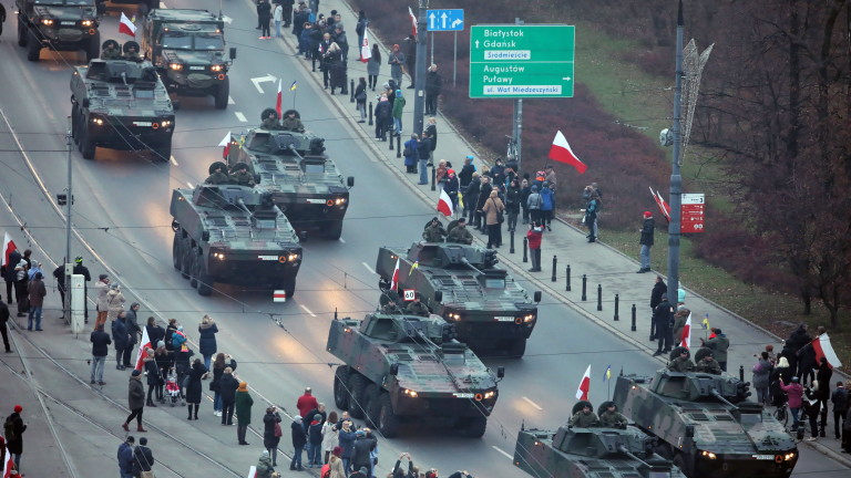 Полша обяви рекордни разходи за модернизиране на националните си въоръжени
