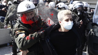 Хиляди студенти протестират в Гърция срещу патрулите в кампусите