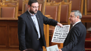 "Бойните" Чуколов и Байрактаров отнесоха наказания  