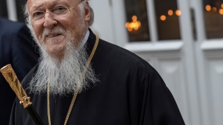 Атонските монаси призовани да не подкрепят Вселенския патриарх