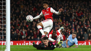 Арсенал победи втородивизионния Лийдс с 1 0 и се отърва от