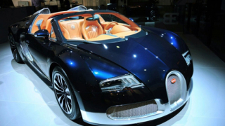 Bugatti показа три уникални модела на изложението в Дубай