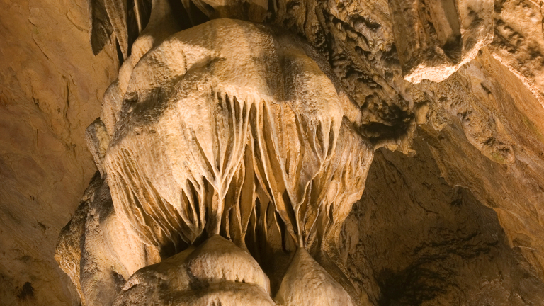 70 % по-висока такса за пещерата „Магурата” 