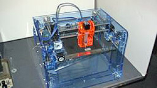 Правят домашен 3D принтер