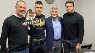Българският национал Страхил Попов подписа договор за 6 месеца плюс
