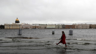 Руският президент Владимир Путин подписа закон който забранява на хора