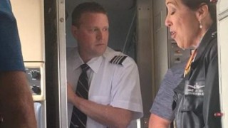 Жена пилот е успяла да приземи боинга с експлодирал