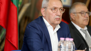 Министърът на младежта и спорта в служебното правителство Андрей Кузманов