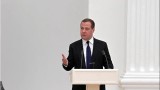  Дмитрий Медведев: Европа и седмица няма да издържи без съветски газ 