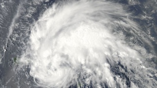 САЩ се готвят да посрещнат урагана „Айрийн”