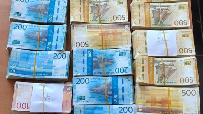 Шофьор се опита да прекара чужда валута на стойност 187 хил. лв. през Капитан Андреево