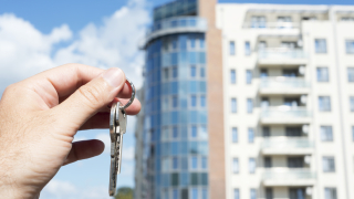 Как да определем правилната цена за продажба на жилището си?