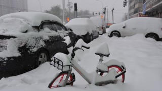 Китай предупреди че втора снежна вълна връхлита северната централната и