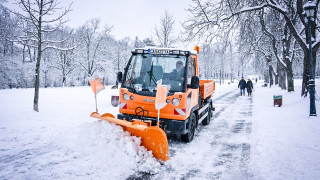 Близо 81 снегопочистващи машини са в готовност на терен През