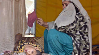 Жертвите на горещините в Пакистан вече са над 1000