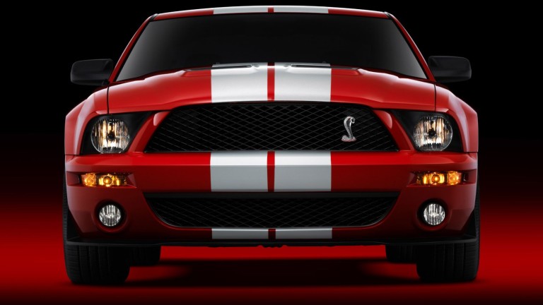 Ford Mustang от 2007 година в памет на Карол Шелби