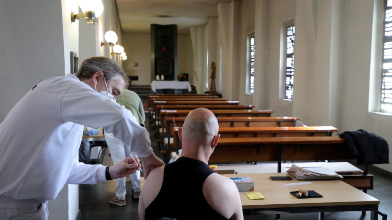 Близо 36 млн. ваксинирани с една или две дози в Германия