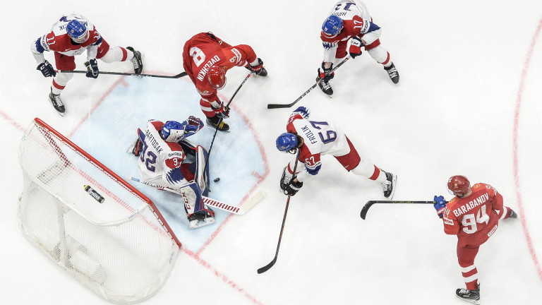 Русия срази Чехия на Световното по хокей на лед