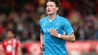 Наполи спечели ключов мач в битката за титлата