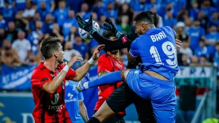 Левски официално поиска преиграване на мача с Хамрун съобщиха от