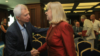 Около 2 000 затворници имат право да живеят в общежитие