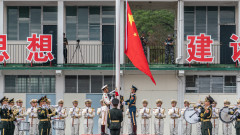 Китай: Американски военен кораб наруши териториалните ни води